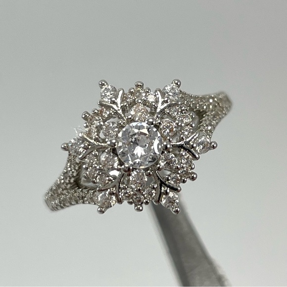 Rings Women’s Jewelry Flower Snowflake Diamonds CZ Silver Plated Statement Boho